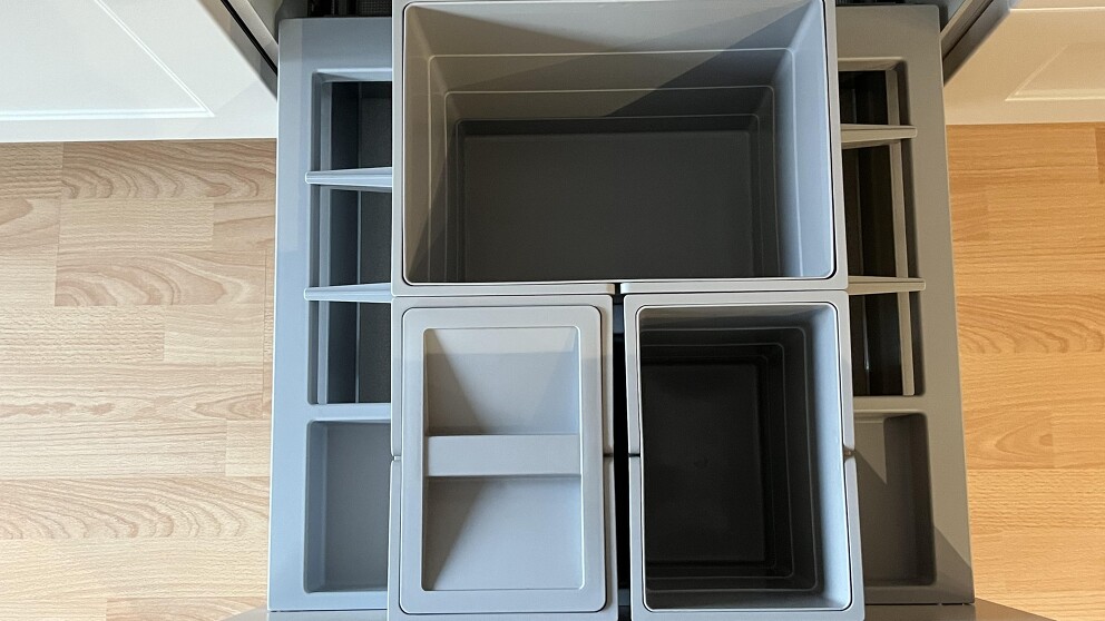 eingebautes Mülltrennsystem